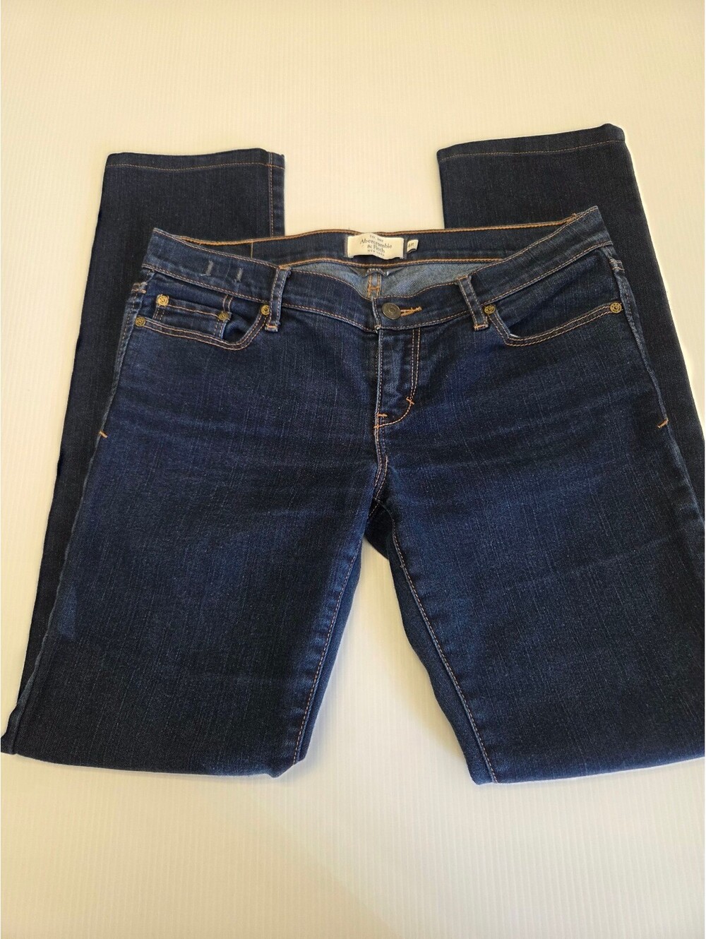 Abercrombie & Fitch Women's Dark Wash Erin Stretch Jeans Size 4R